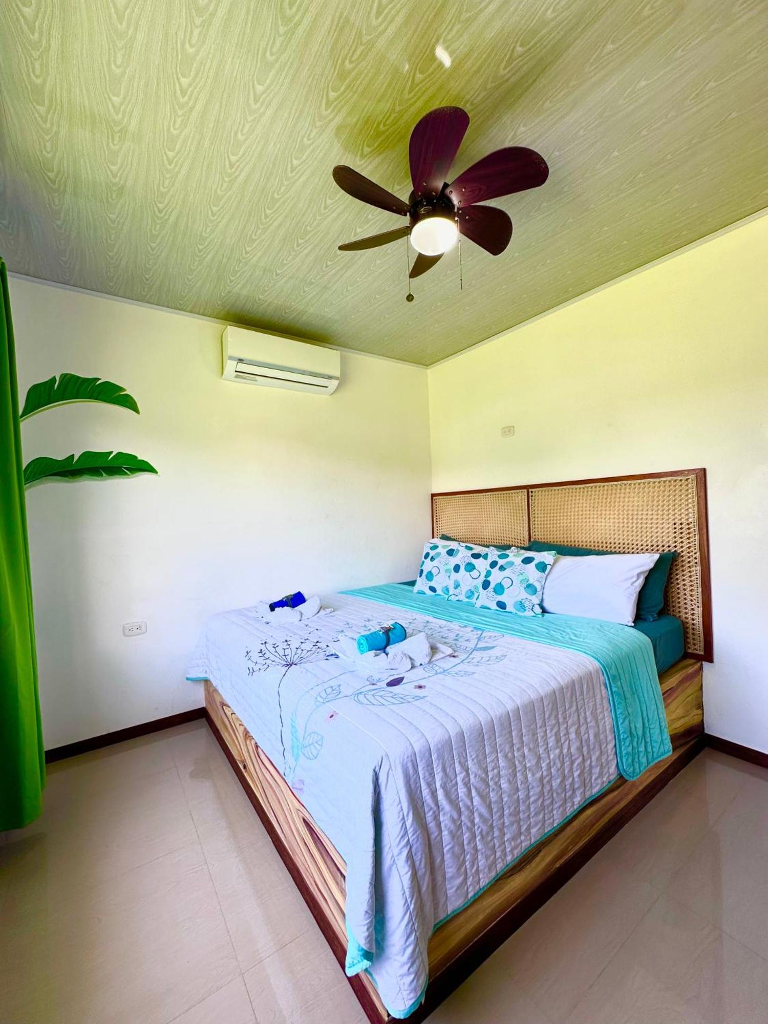 Oso Perezoso Pool Villa Puerto Viejo de Talamanca Exterior photo